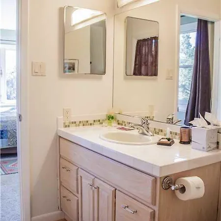 Catch The Wind Three-bedroom Holiday